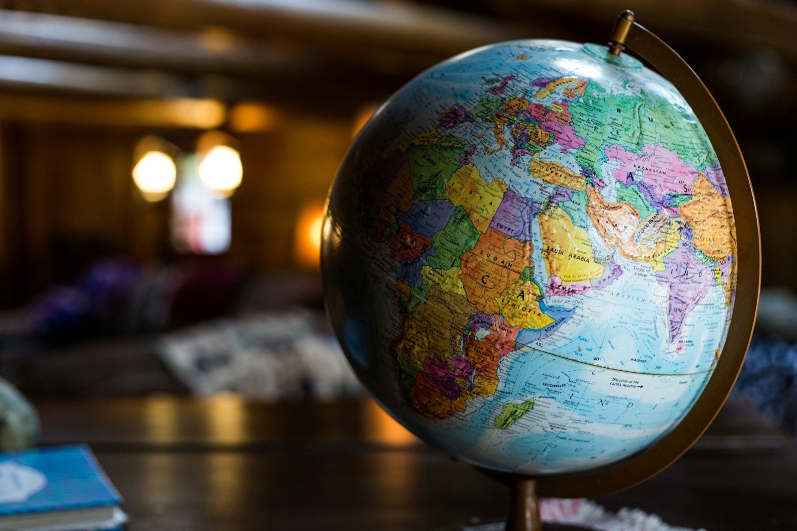 Glowing red globe symbolizing Power Brokerage's nationwide carrier network